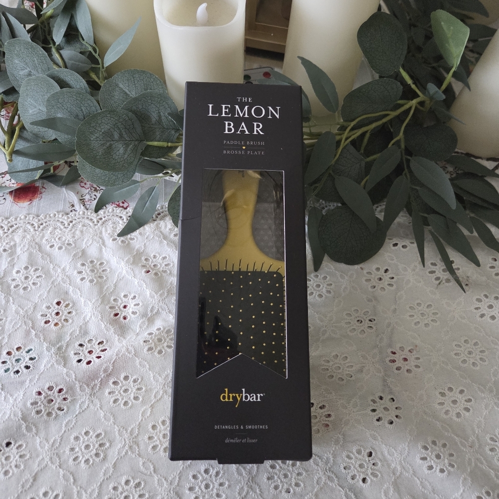 Drybar The Lemon Bar Paddle Brush